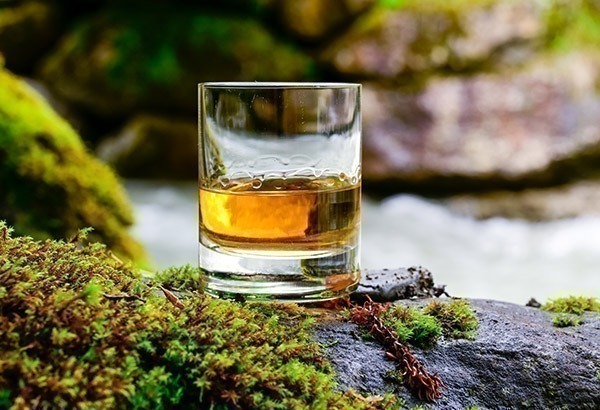Schotse Whisky drinken in de Schotse Hooglanden