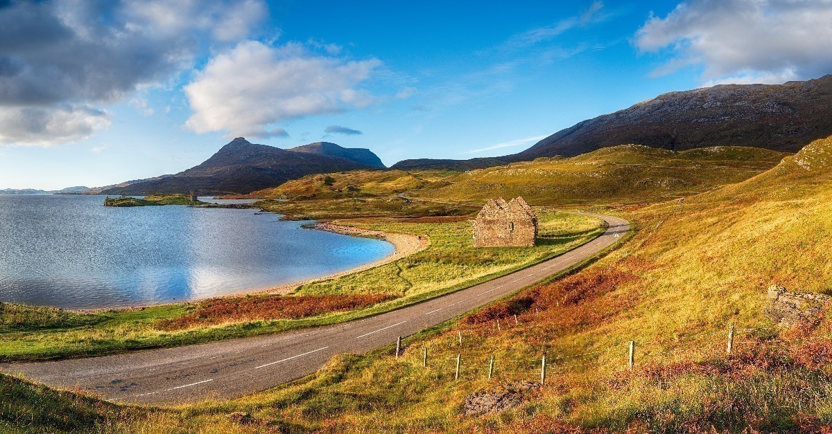 Loch Assynt weg bij Fort William